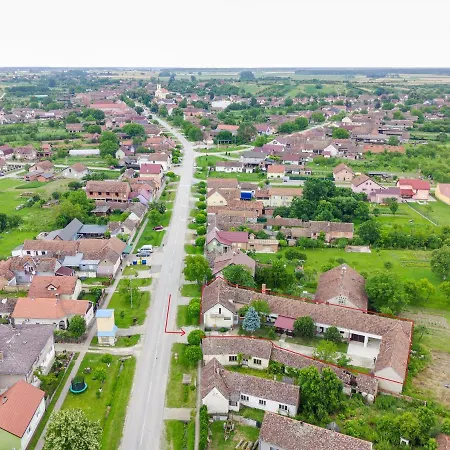 Apartman Marta I Soba Maja I Sigurno Parkiranje U Dvoristu Gradiste Exterior photo